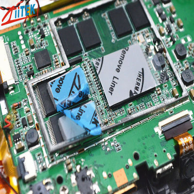 Koelingsgapvuller Thermisch geleidende siliconen thermische pad in 3,0 mm grootte Hoogtemperatuurtoepassing