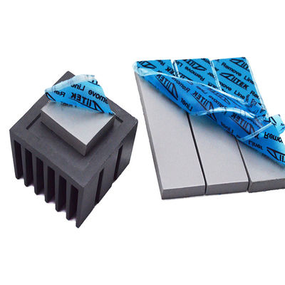 13.0W/mK Thermische geleidbaarheid Thermische siliconen pad voor CPU's met Thinkness Range 0,030"-0.200