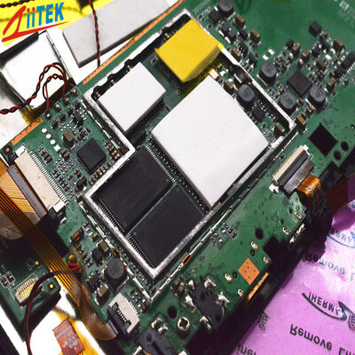 Low Volatility Thermal Pad 100x100mm Highly Efficient Thermal Conductivity 4.0 W/MK Heat Resistant High Temperature