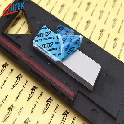 Grijs-wit keramisch gevuld siliconen thermisch kussen voor AI-processors AI-servers