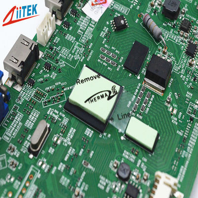 Populaire vervaardigde Thermische het Stootkussen Opmerkelijke thermische prestaties van 1.5W/MK cpu voor RDRAM-Geheugenmodules