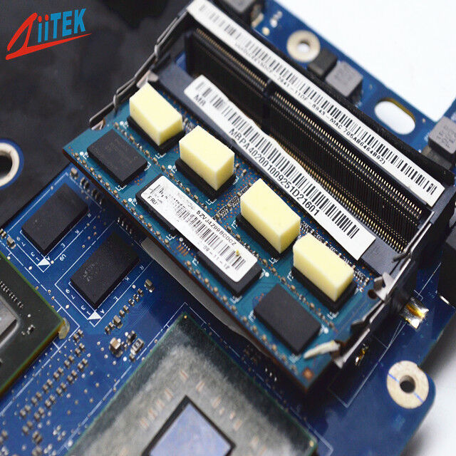 Thermisch geleidend kussen 1,5 W/mK siliconen thermisch interfacemateriaal voor warmteoverdracht in AI-processors AI-servers